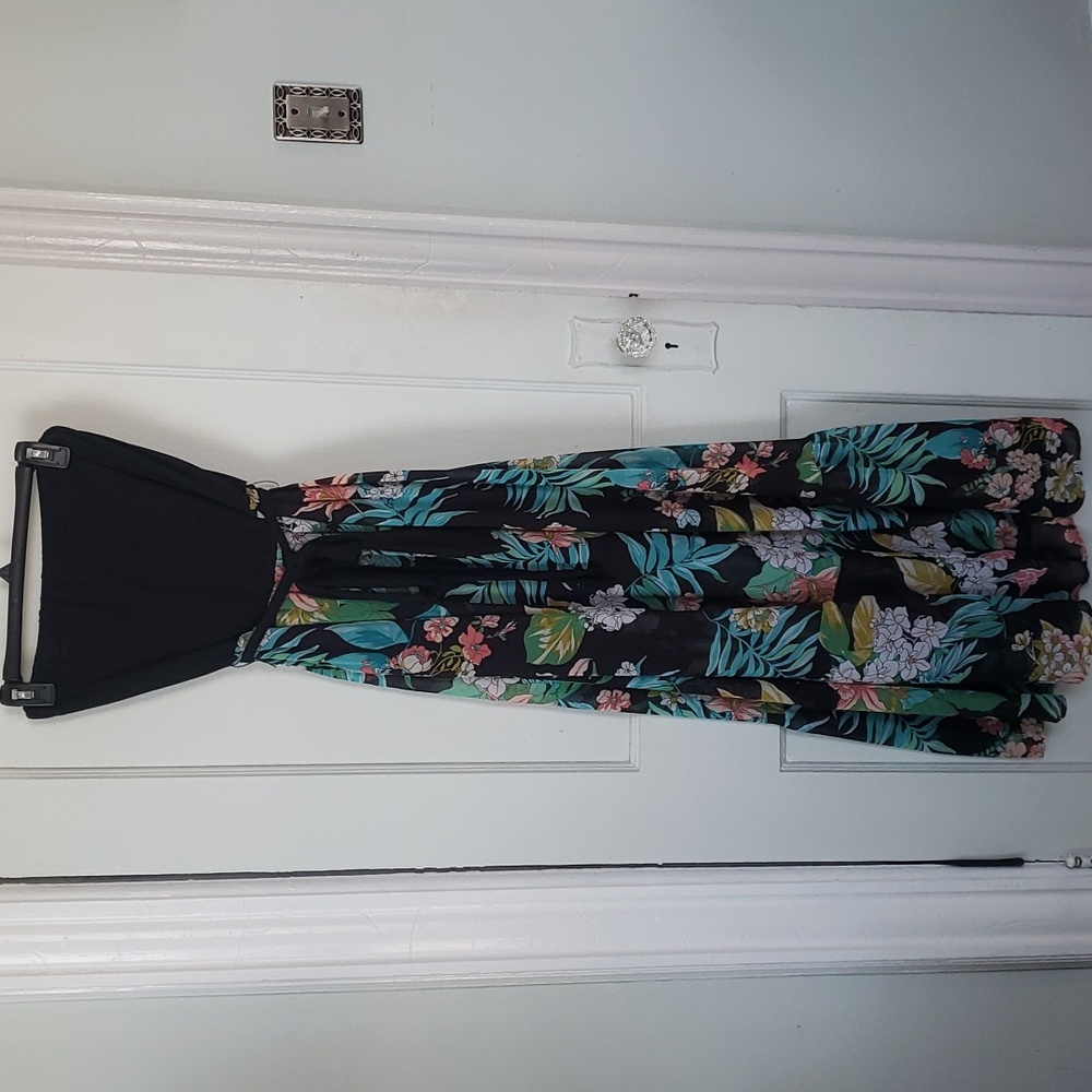NY & Co Strapless Tropical Floral Maxi Dress- M